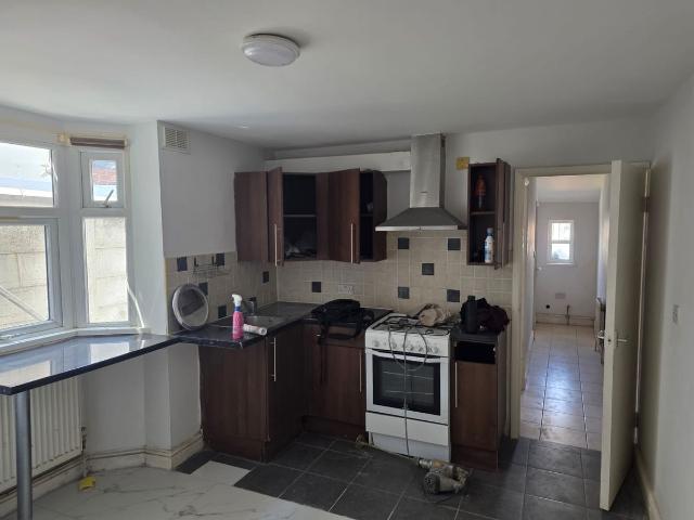 Apartment for rent in Upton, Greater London