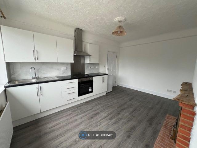 Apartment for rent in London Borough of Sutton, Greater London