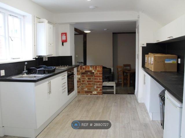 House for rent in St. Mildred's, The Bridge