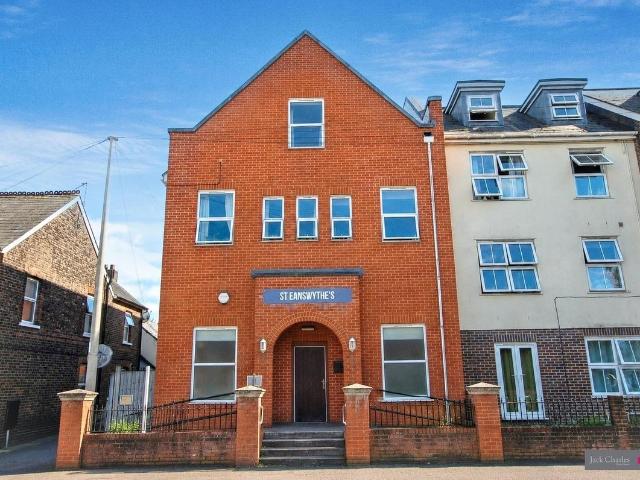 Apartment for rent in Brook Street, Bourne Vale
