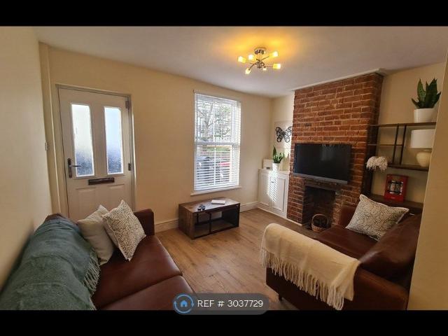 House for rent in St. Mildred's, The Bridge
