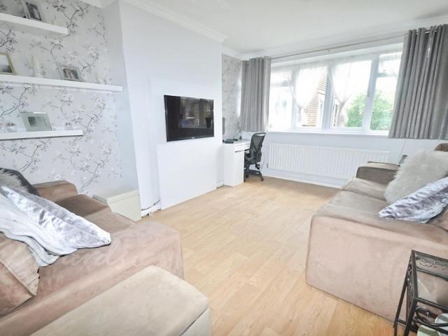 Apartment for rent in Monks Orchard, Kent