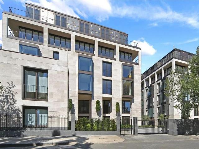 Apartment for rent in St. John's Wood, Greater London