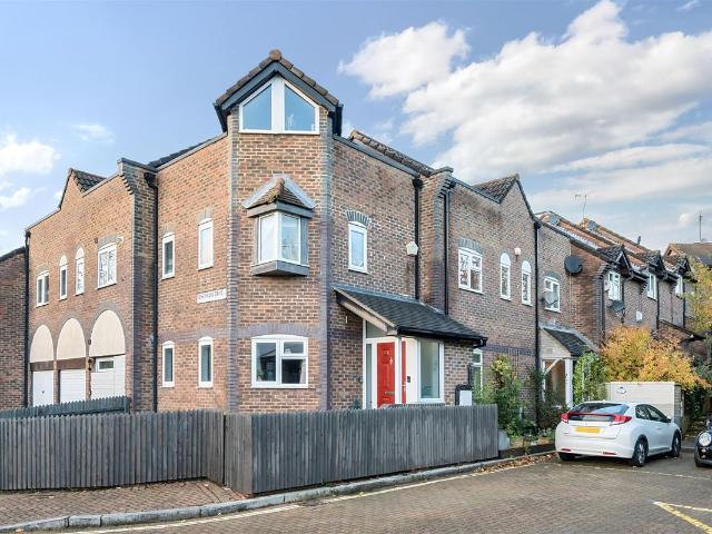 Apartment for rent in Rotherhithe, Greater London