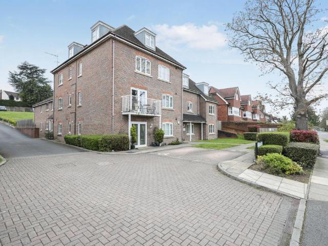 Apartment for rent in Pouchen End, Hertfordshire