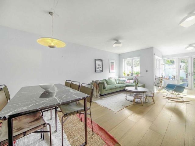 Apartment for rent in Cat Hill, Isle Of Man