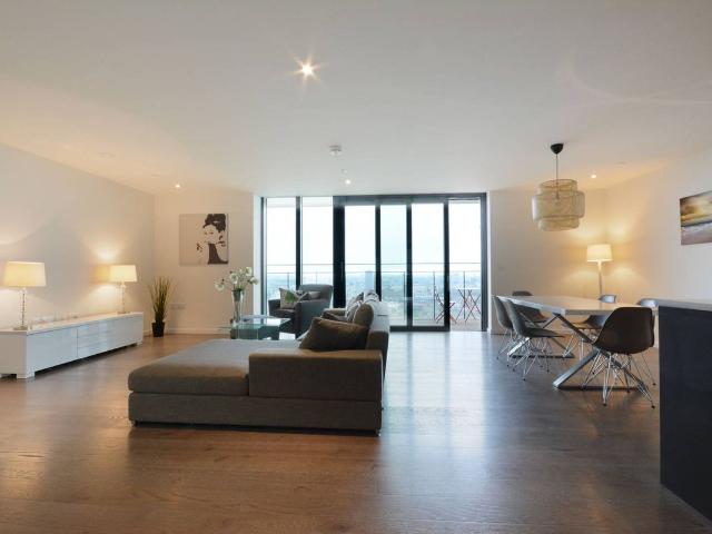 Apartment for rent in Elephant and Castle, Greater London