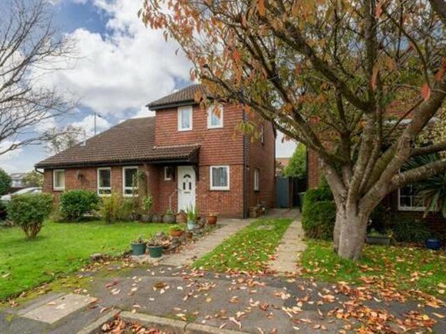 House for sale in Barton Stacey, Hampshire