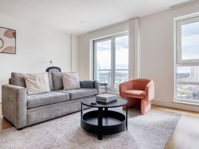 Apartment for rent in Vauxhall, Cat Hill