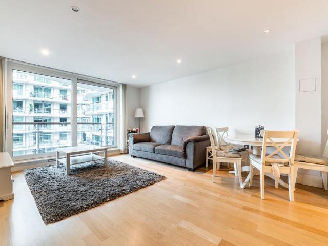 Apartment for rent in Vauxhall, Greater London