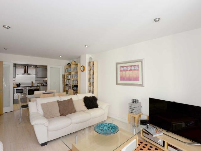 Apartment for rent in Vauxhall, Greater London