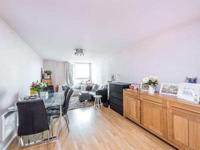 Apartment for rent in Vauxhall, Greater London