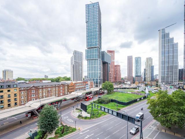 Apartment for rent in London Borough of Lambeth, Greater London