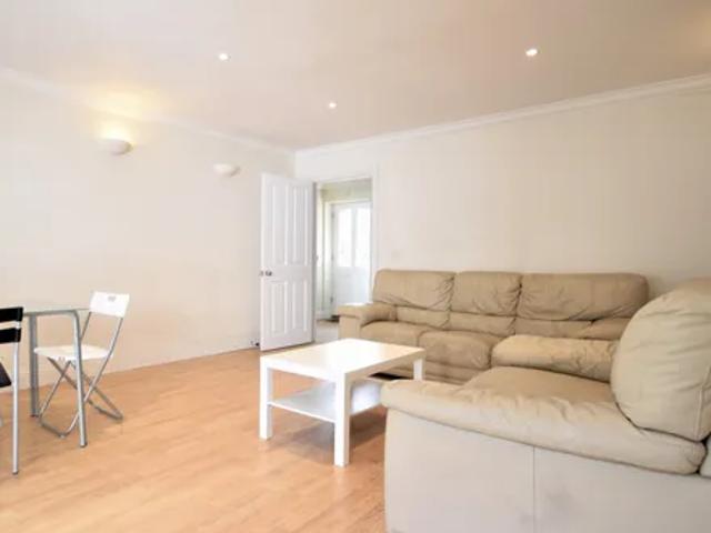 Apartment for rent in London Borough of Lewisham, Forest Hill