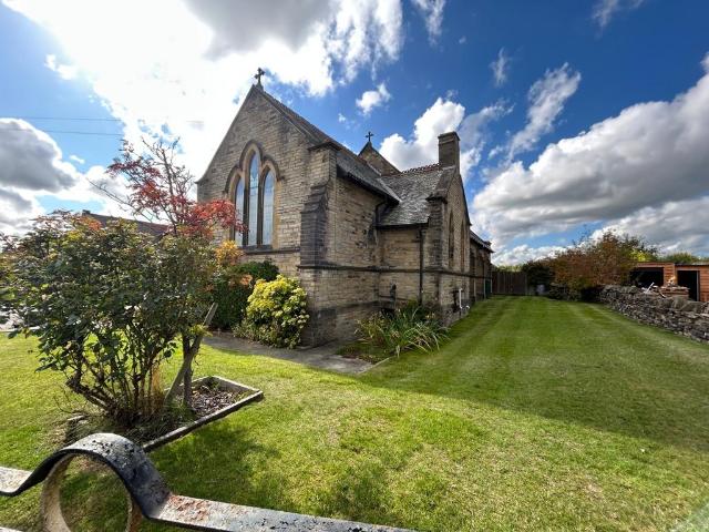 House for rent in Norwood Green, Calderdale