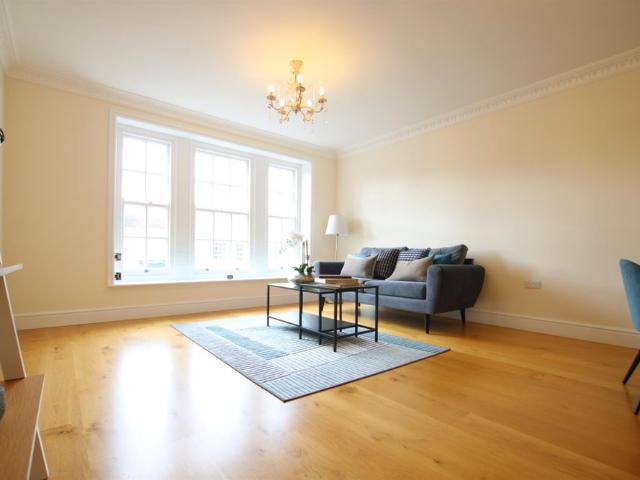 Apartment for rent in The Close, Hampshire