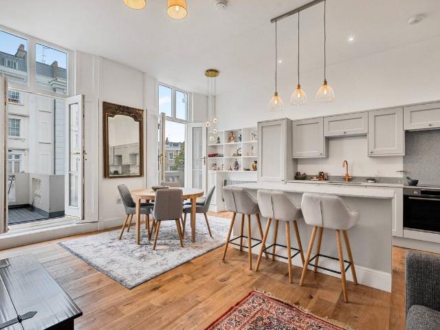 Apartment for rent in Pimlico, Greater London