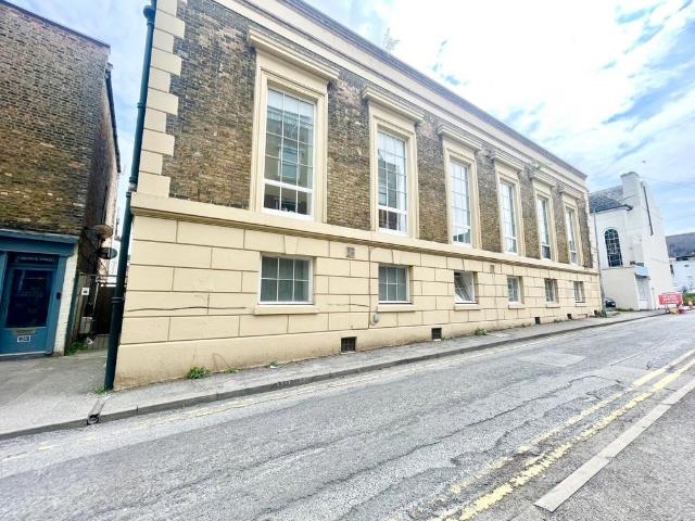 Apartment for rent in East Cliff, Acol