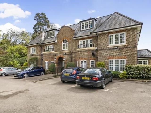 Apartment for rent in Sunninghill and Ascot, Ascot