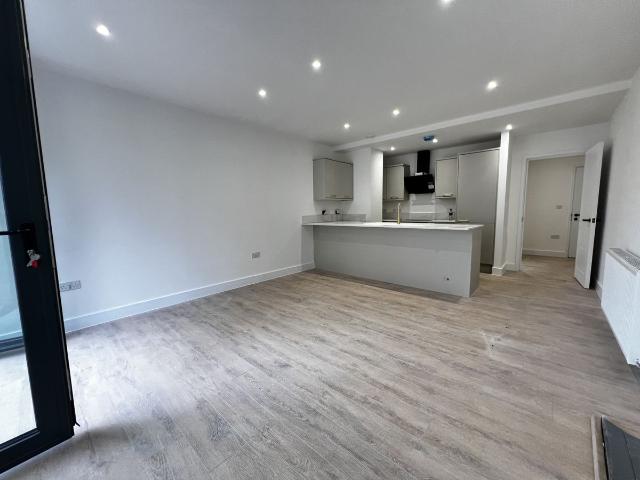 Apartment for rent in Longport, The Bridge
