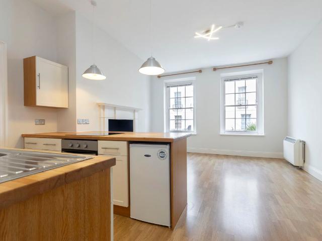 Apartment for rent in Ewens Farm, Golden Valley