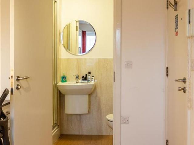Apartment for rent in Highfields, Old Wharf