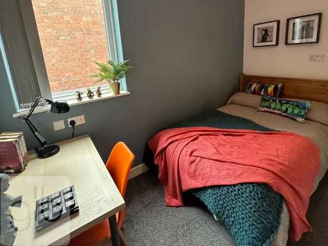 Room for rent in Lower Stoke, Coventry