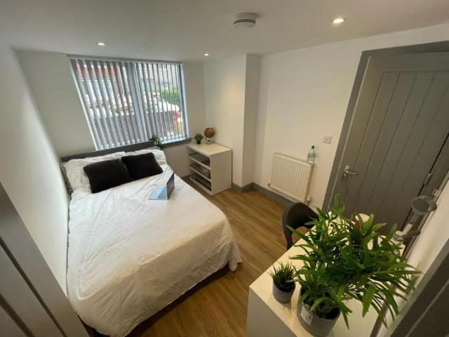 Room for rent in Lower Stoke, Coventry