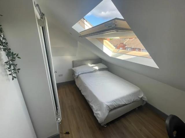 Room for rent in West Midlands