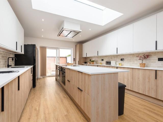 Room for rent in Brompton, Gillingham