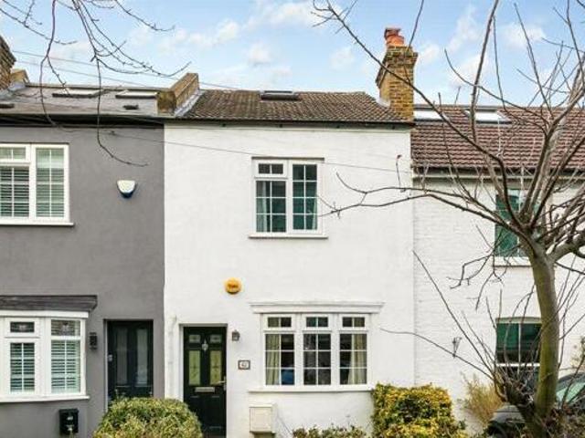 House for sale in Deepcut, Surrey