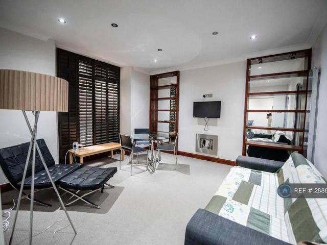 Apartment for rent in Pimlico, Greater London