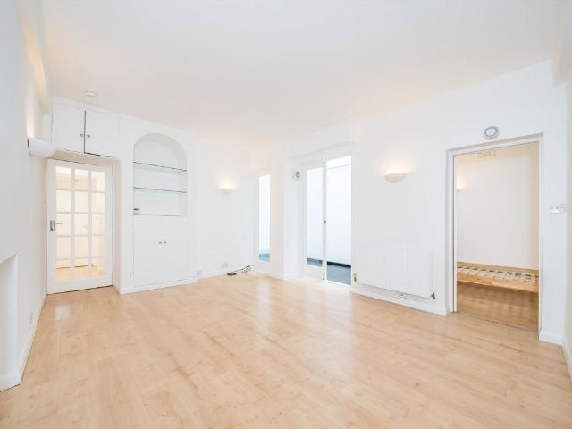 Apartment for rent in Pimlico, Greater London