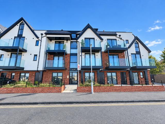 Apartment for rent in Oxenden, Canterbury