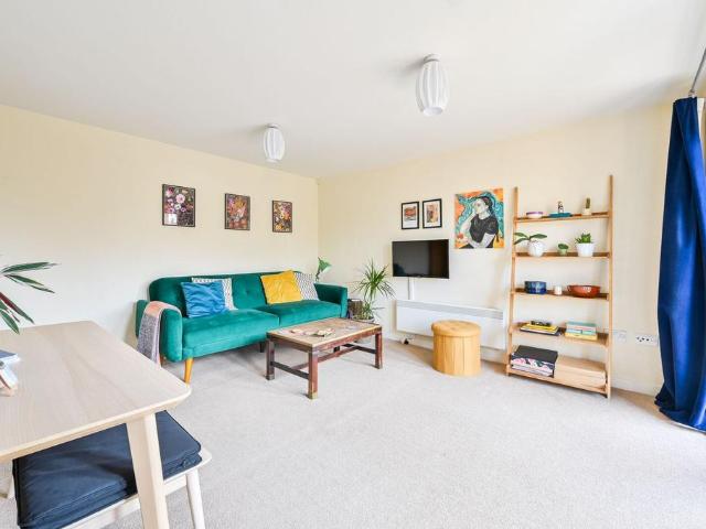 Apartment for rent in London Borough of Southwark, Greater London