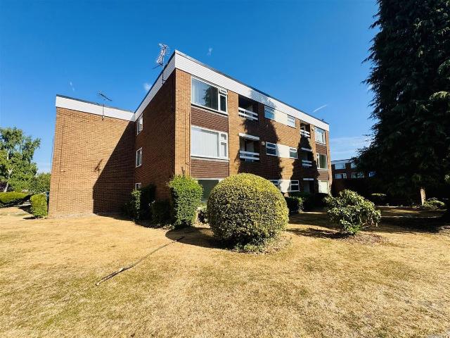 Apartment for rent in Blossomfield, West Midlands