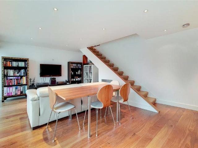 House for rent in Saint Giles, Bloomsbury
