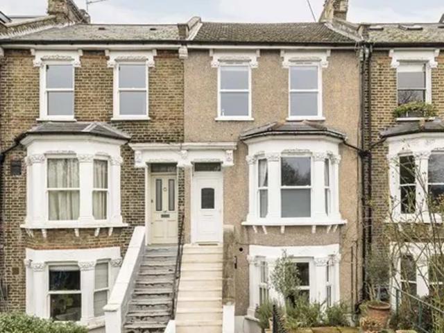Apartment for rent in Camberwell, Greater London