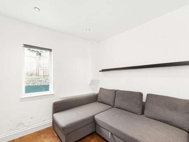 Apartment for rent in London Borough of Lambeth, Greater London