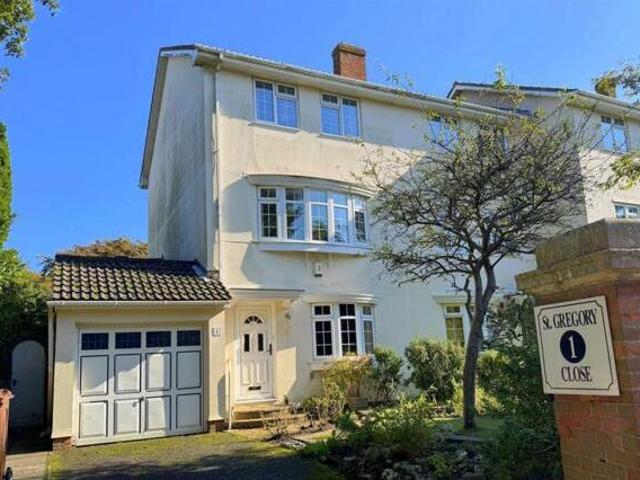 House for sale in Eastbourne, East Sussex