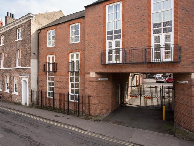 Apartment for rent in High Field, York