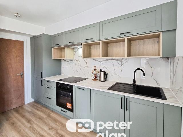 Apartment for rent in Nangreaves, Wales
