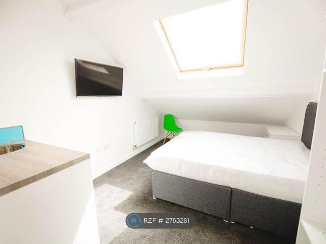 Room for rent in Nangreaves, Wales