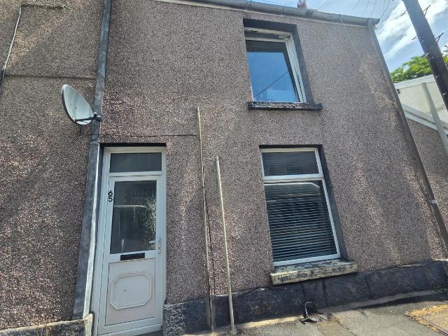 Studio for rent in Nangreaves, Wales