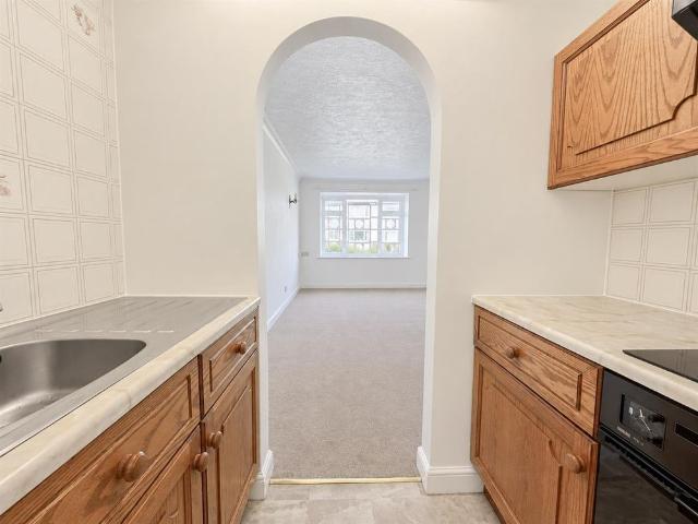 Apartment for rent in Blacklands, Guestling Green