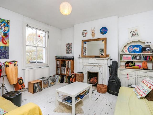 House for rent in North Kensington, Greater London