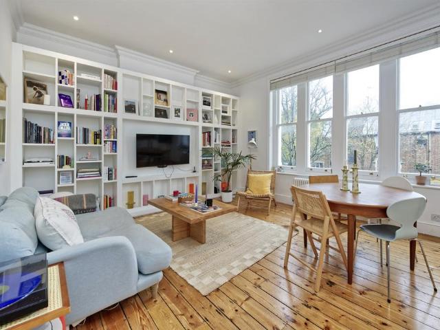House for rent in North Kensington, Greater London