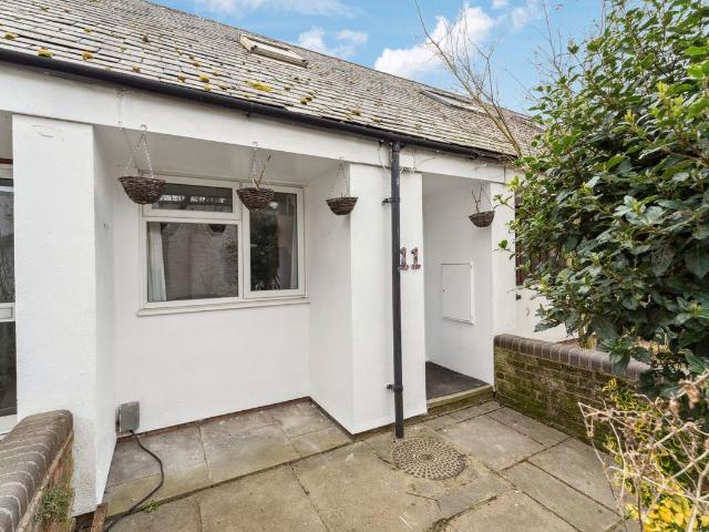 House for rent in Caldecott, Dromore