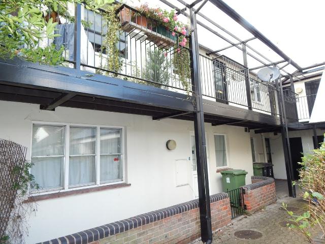 House for rent in Caldecott, Dromore