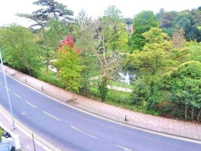 Apartment for rent in Bohemia, Guestling Green